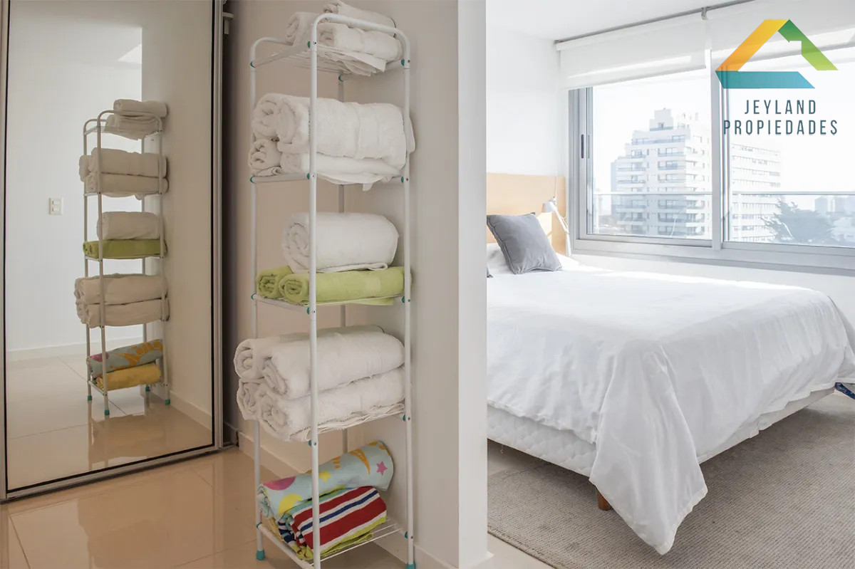 Apartamento ID.239 - Venta Apartamento 3 dormitorios, Playa Brava, Punta Del Este 