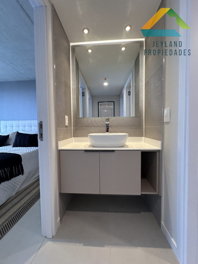 Apartamento ID.381 - Venta apartamento dos dormitorios en pozo en Aidy Grill Punta del Este