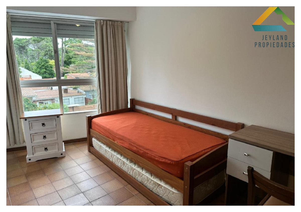 Apartamento ID.242 - Venta apartamento 3 dormitorios en Roosevelt, Punta del Este