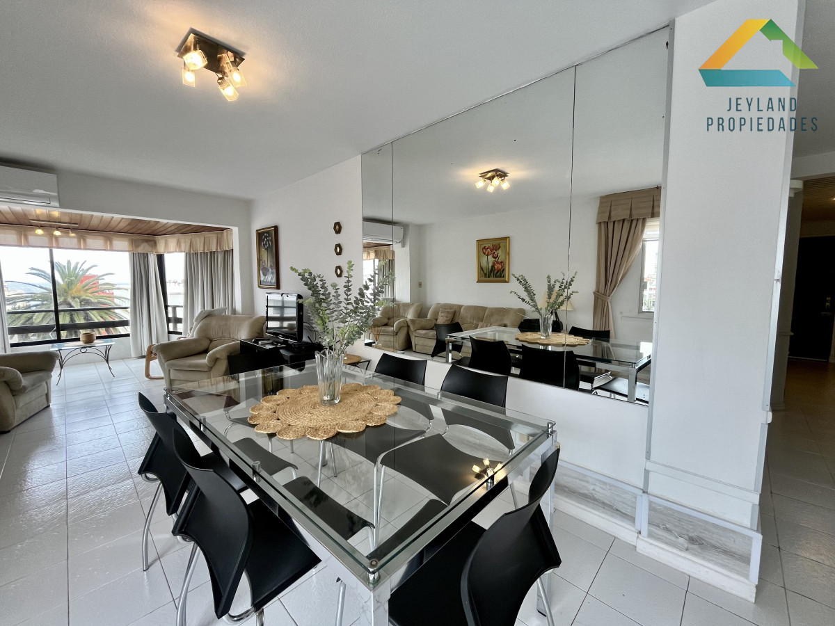 Apartamento ID.244 - Venta Apartamento 3 Dormitorios, Peninsula, Punta del Este