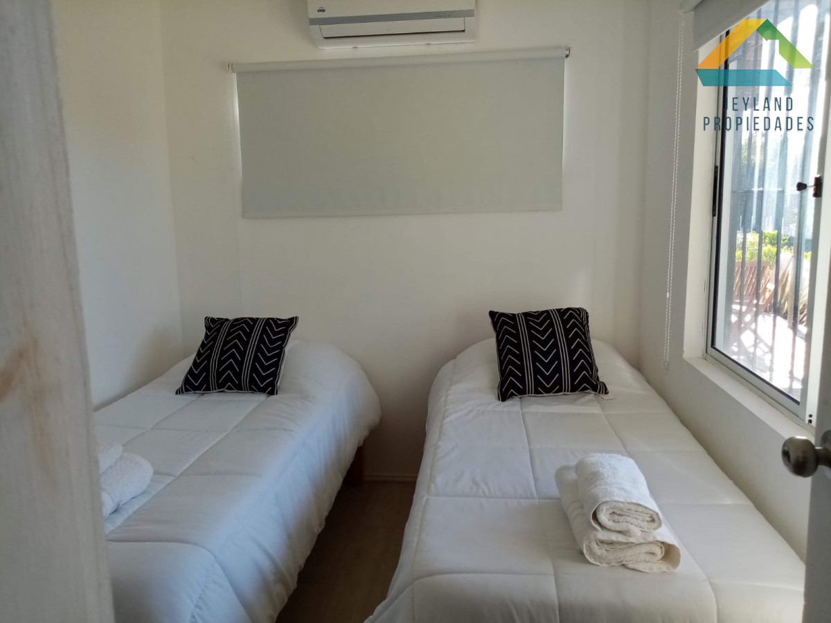 Casa ID.248 - Complejo de 7 apartamentos en la Juanita. 