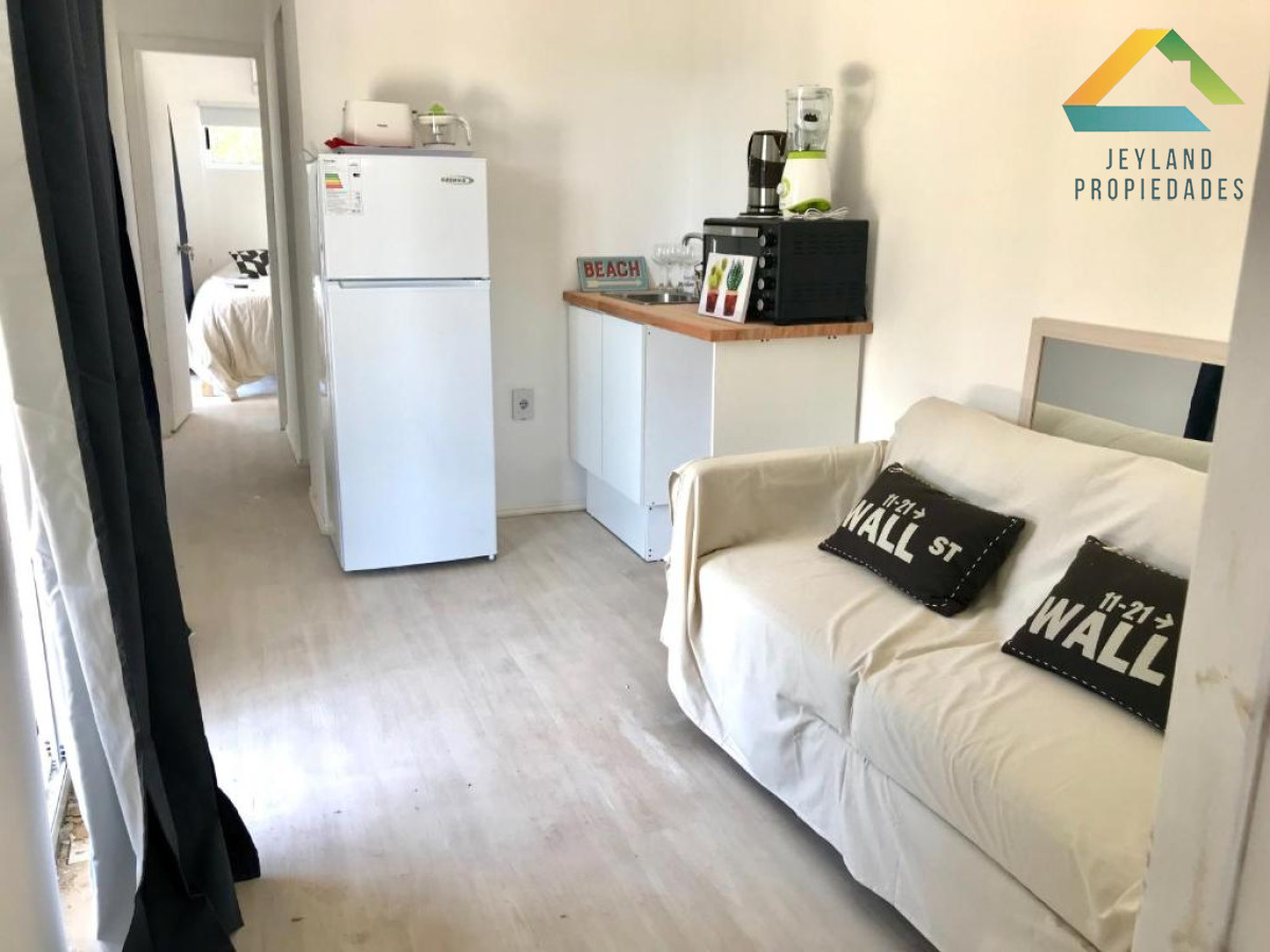 Casa ID.248 - Complejo de 7 apartamentos en la Juanita. 