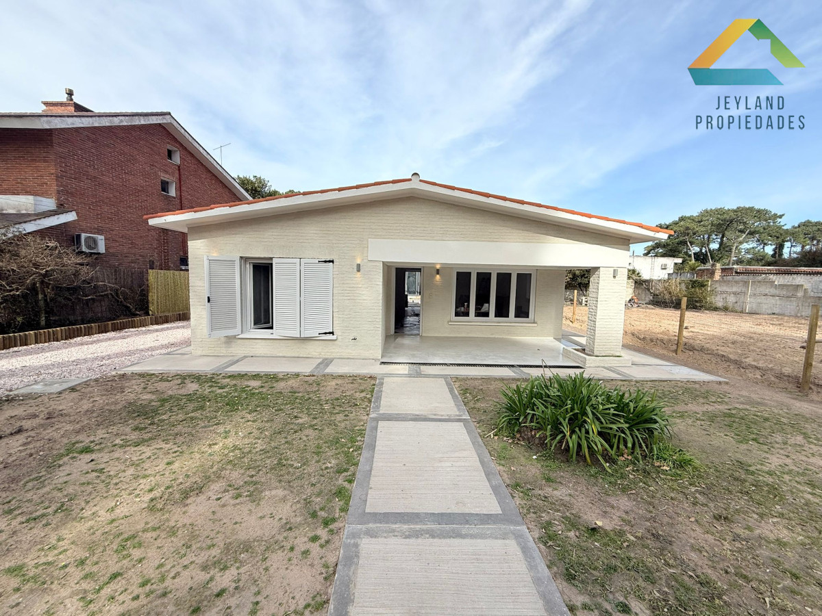 Casa ID.243 - Venta Casa 3 dormitorios, San Rafael, Punta del este 