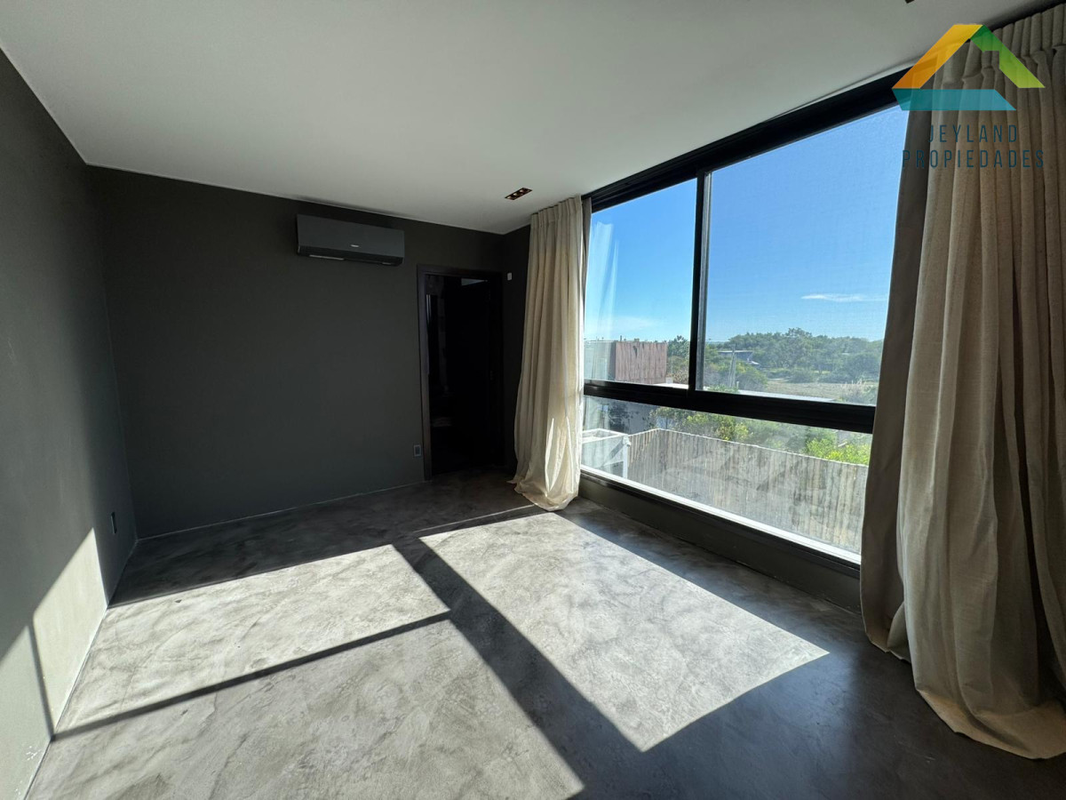 Casa ID.247 - Casa Venta 3 Dormitorios La Juanita