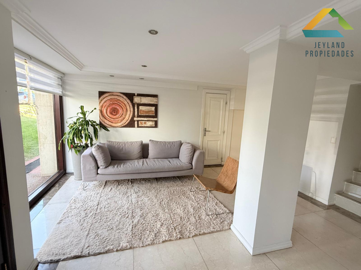 Apartamento ID.418 - Venta apartamento 2 dormitorios en Aidy Grill, Punta del Este