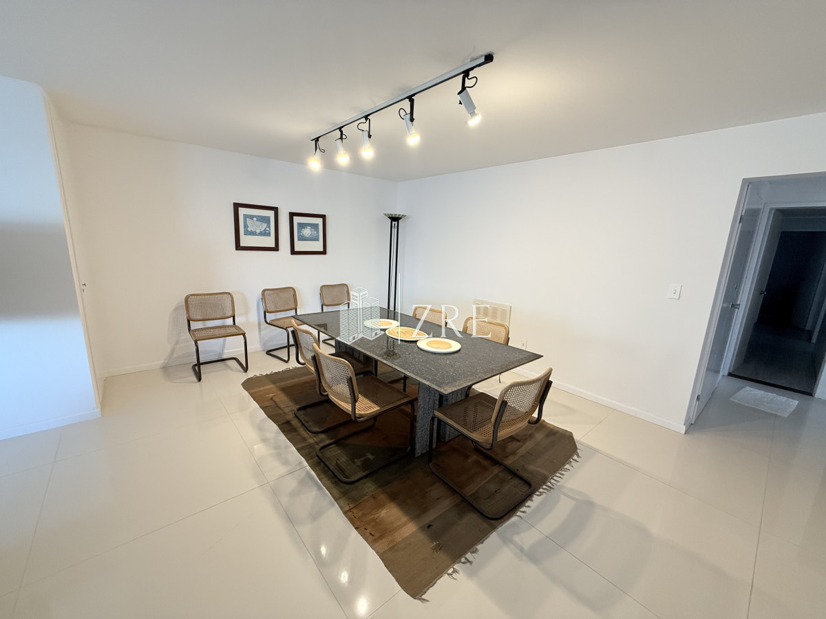 Apartamento ID.1036 - Venta apartamento 4 dormitorio en Península, Punta del Este 