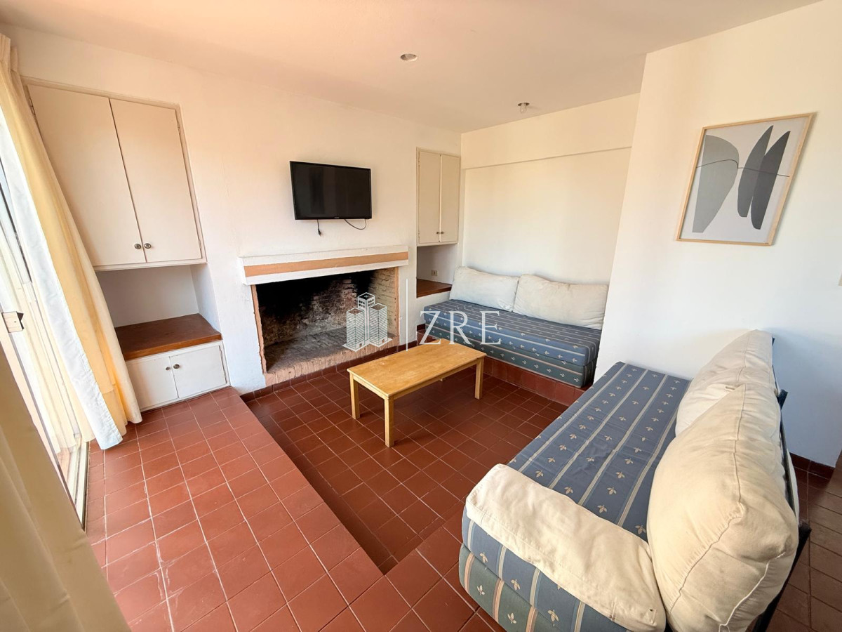 Apartamento ID.885 - Apartamento Alquiler anual