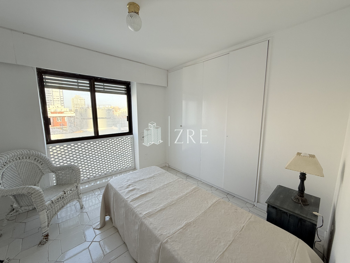 Apartamento ID.1036 - Venta apartamento 4 dormitorio en Península, Punta del Este 