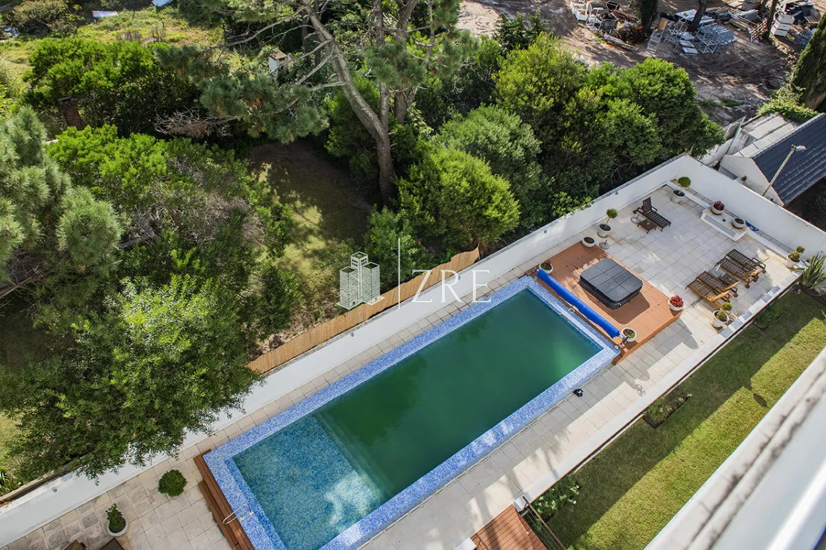 Apartamento ID.873 - Venta Apartamento 3 dormitorios, Playa Brava, Punta Del Este 