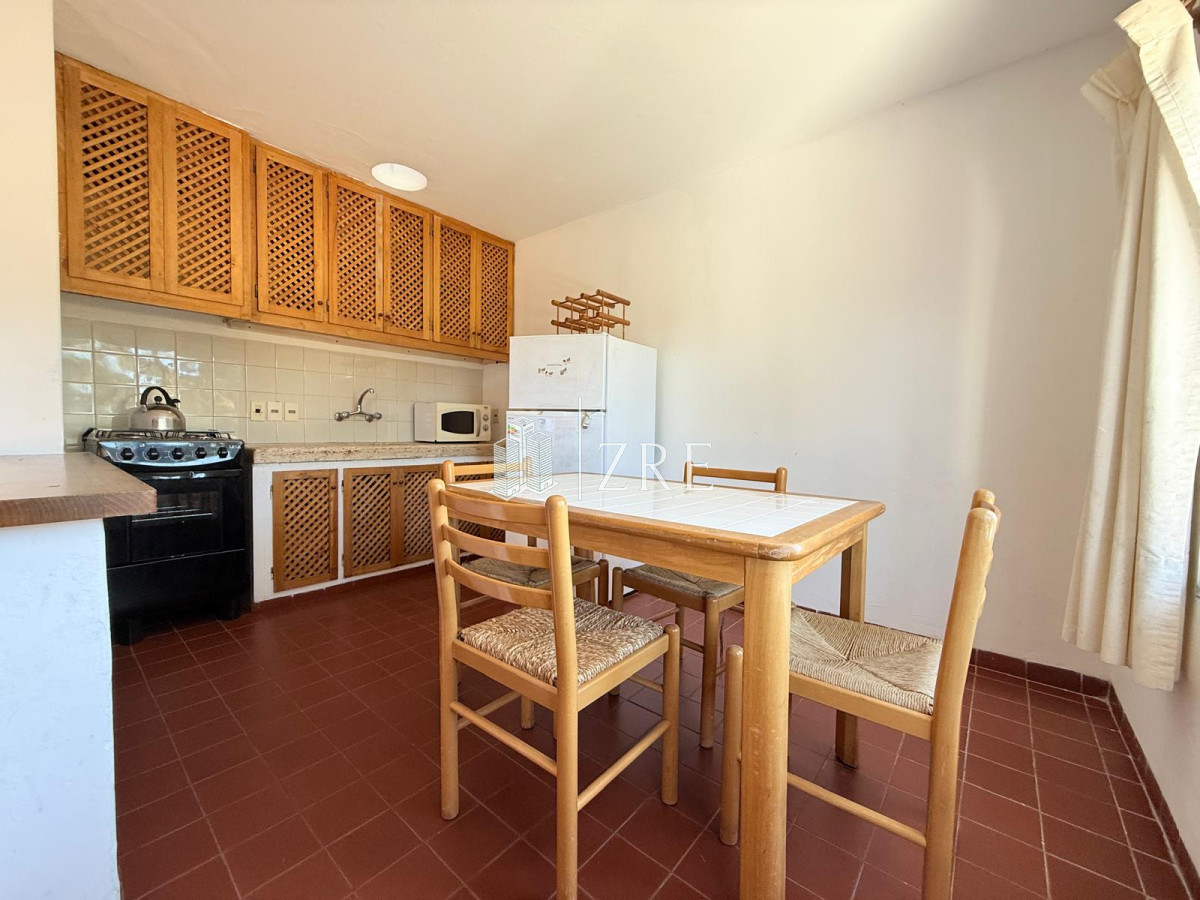 Apartamento ID.885 - Apartamento Alquiler anual