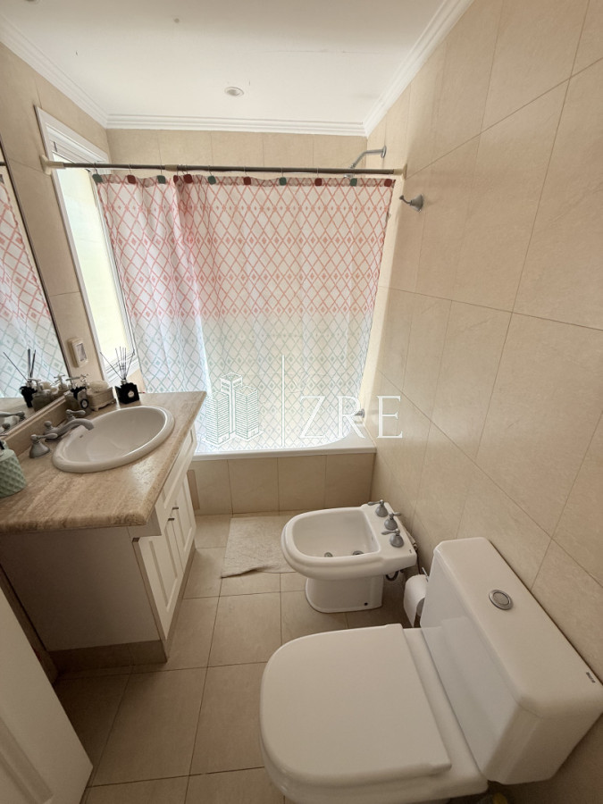 Apartamento ID.1270 - Venta apartamento 2 dormitorios en Aidy Grill, Punta del Este