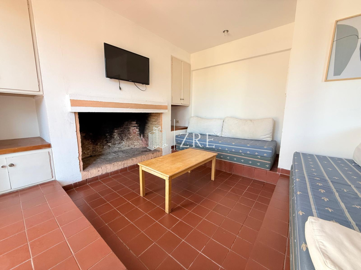 Apartamento ID.885 - Apartamento Alquiler anual