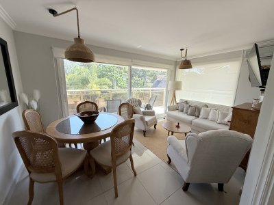 Venta apartamento 2 dormitorios Aidy Grill, Punta del Este