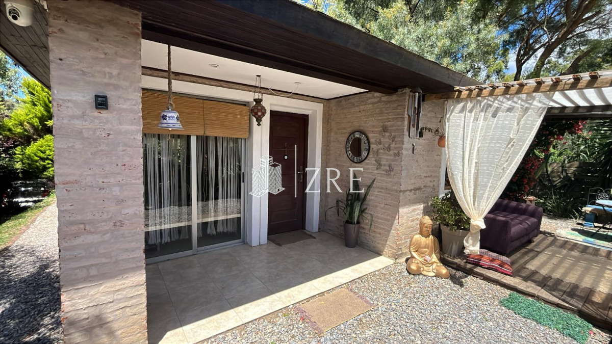 Casa ID.1093 - Se alquila Propiedad en la Barra 