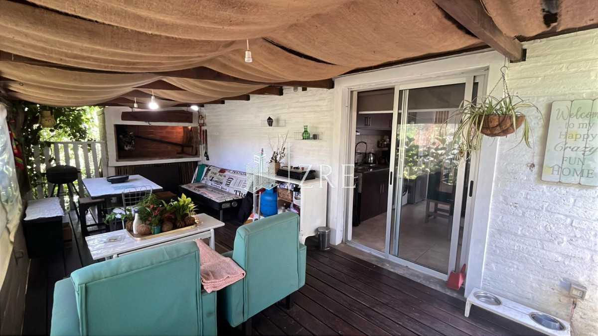 Casa ID.1093 - Se alquila Propiedad en la Barra 