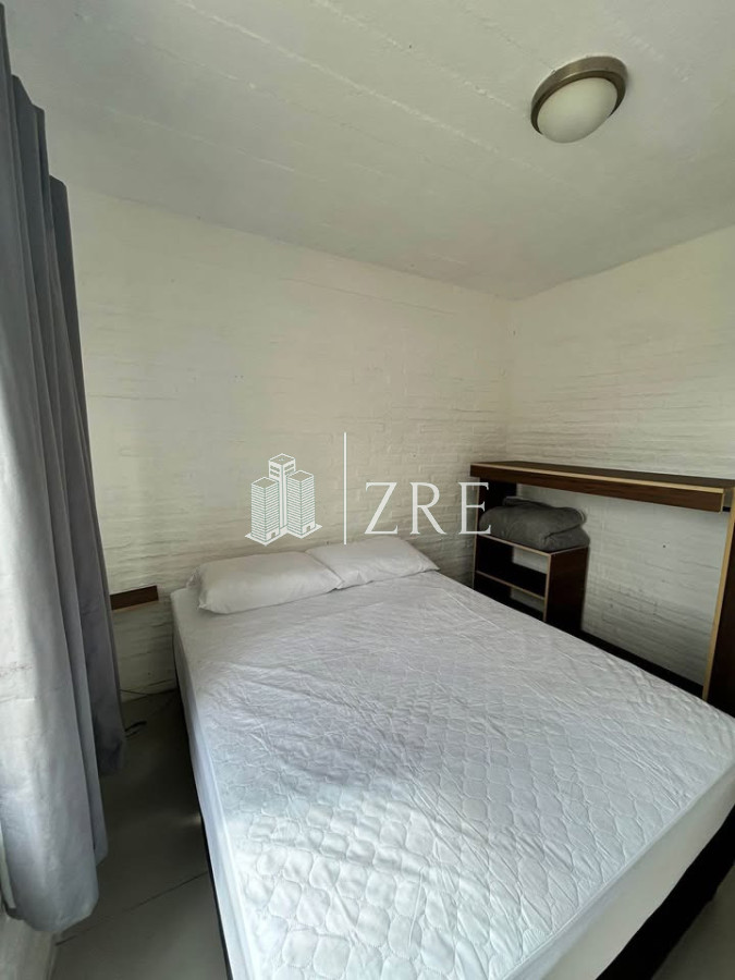 Casa ID.1178 - Casa en barrio 4h