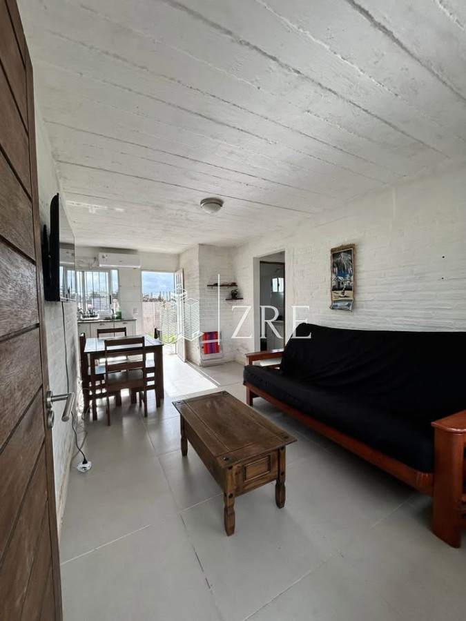 Casa ID.1178 - Casa en barrio 4h