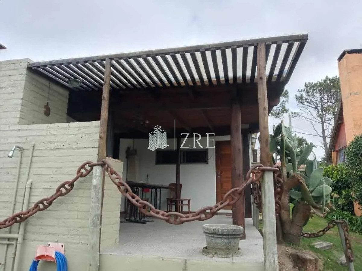 Casa ID.1136 - Adorable Casa Piscina Climatizada en piria 