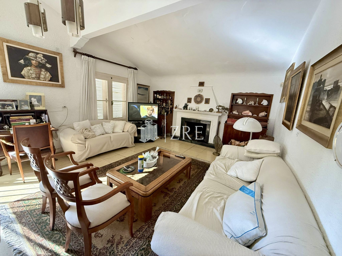 Casa ID.899 - Venta Casa de 5 dormitorios, Punta Del Este