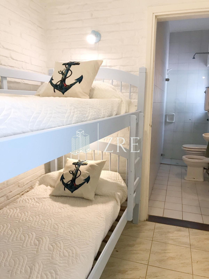 Casa ID.1029 - Se Alquila Casa a pasos de la Playa