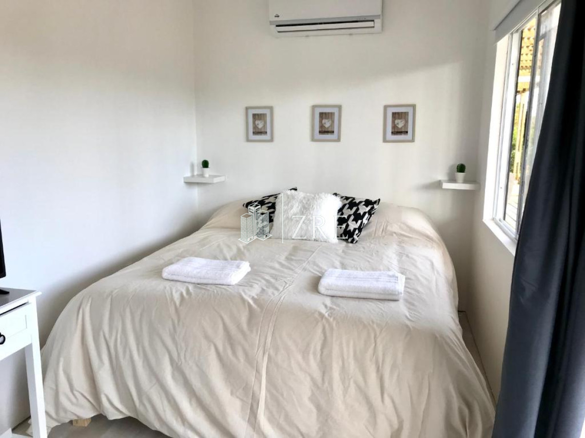 Casa ID.21 - Complejo de 7 apartamentos en la Juanita. 