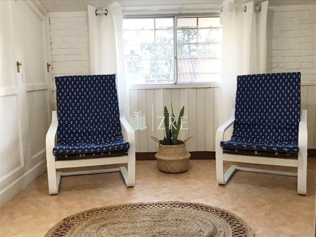 Casa ID.1029 - Se Alquila Casa a pasos de la Playa