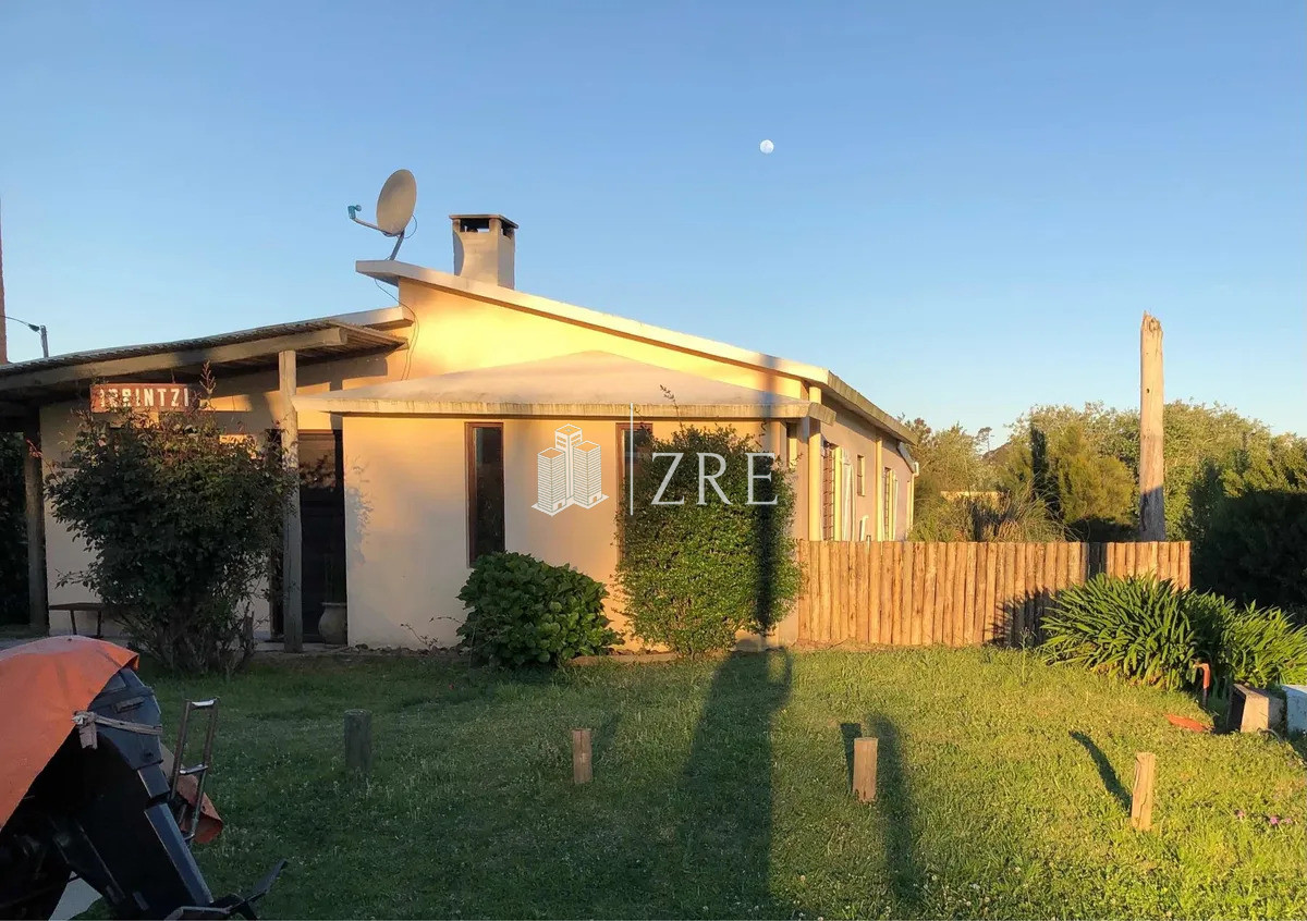 Casa ID.1136 - Adorable Casa Piscina Climatizada en piria 