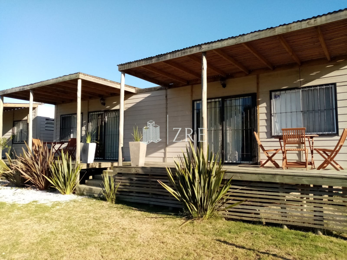 Casa ID.21 - Complejo de 7 apartamentos en la Juanita. 