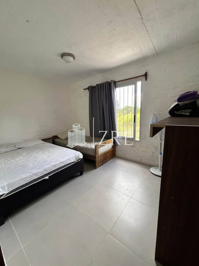 Casa ID.1178 - Casa en barrio 4h