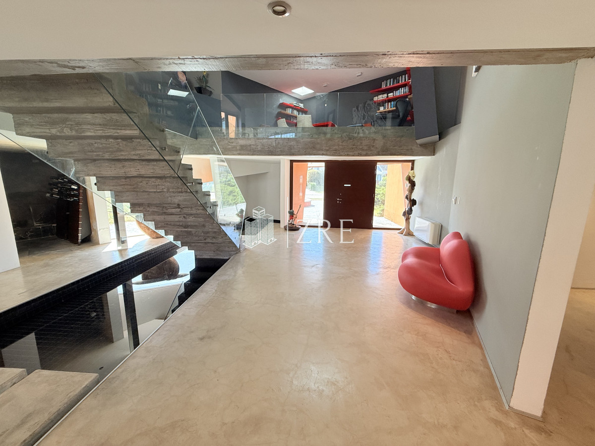 Casa ID.993 - Venta importante casa en la barra