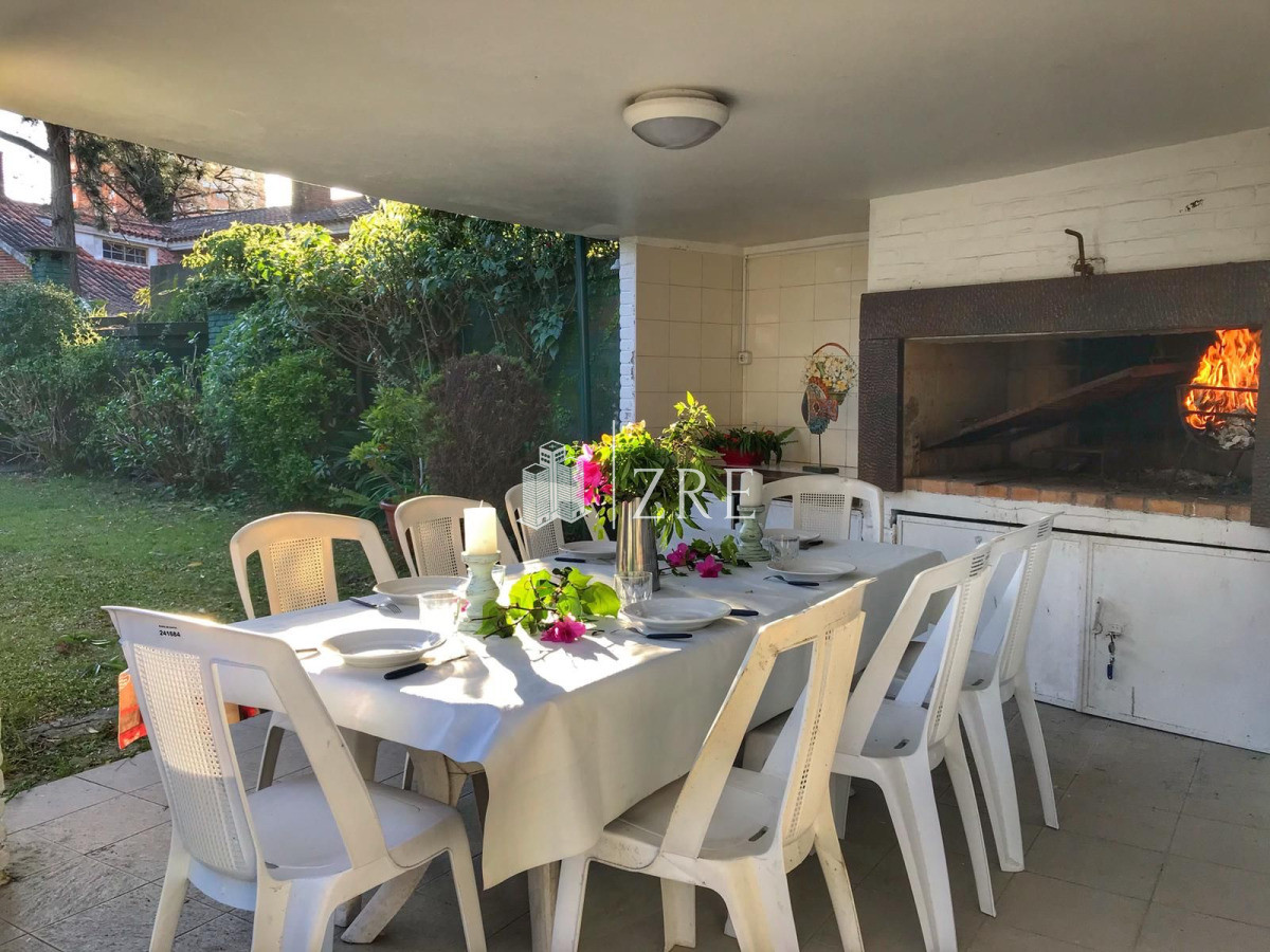 Casa ID.1029 - Se Alquila Casa a pasos de la Playa