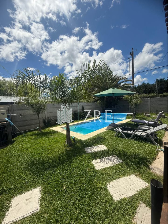 Casa ID.1132 - Se alquila casa en Las Flores 