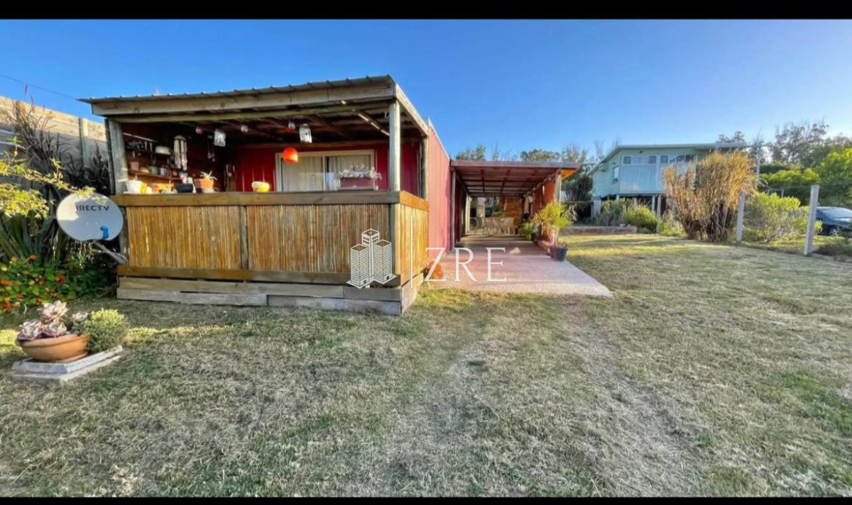 Casa ID.1086 - Se Alquila casa en la Barra