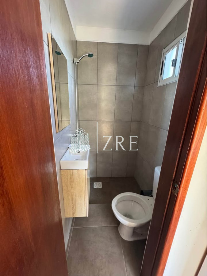 Casa ID.1114 - Se alquila casa en el cerro San Antonio