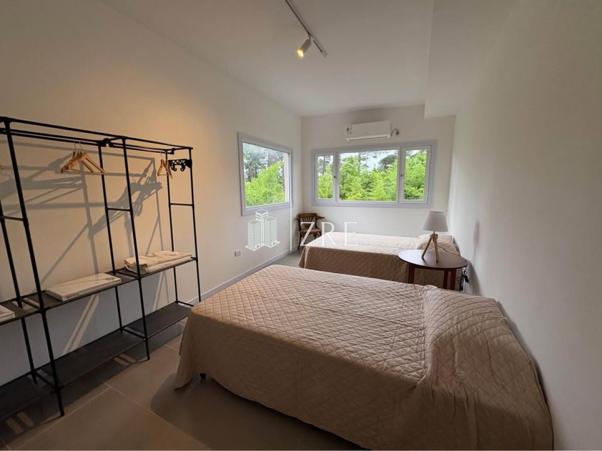 Casa ID.1172 - Casa en parada 35