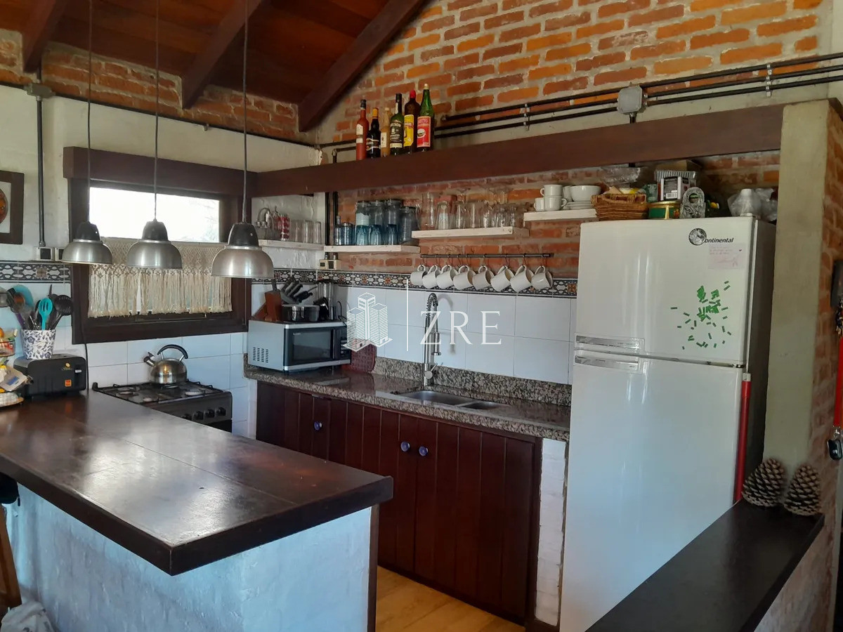 Casa ID.1129 - Se alquila casa en Piriápolis 