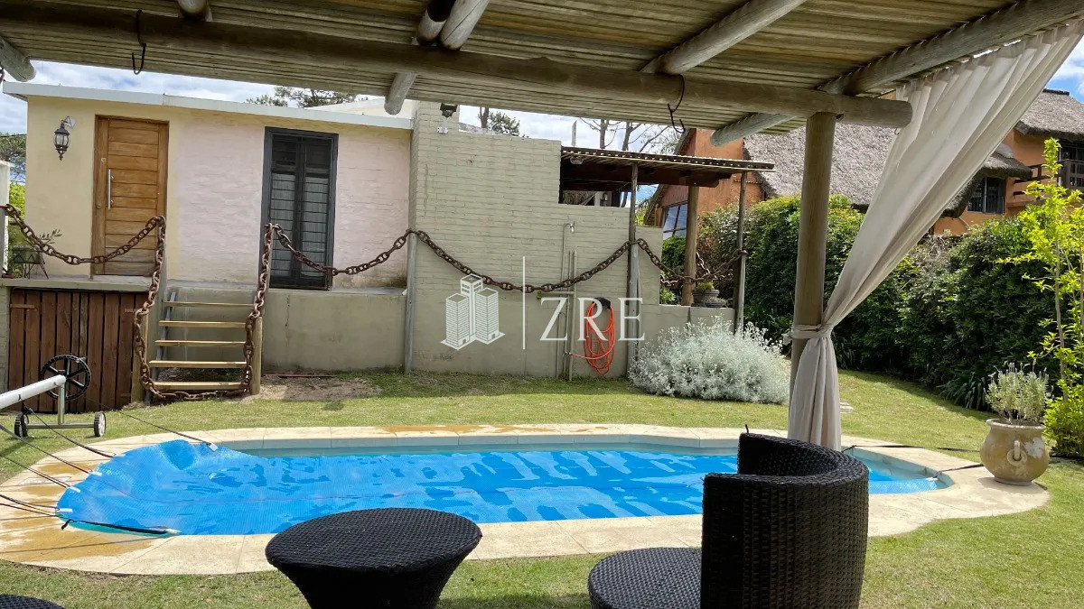 Casa ID.1136 - Adorable Casa Piscina Climatizada en piria 