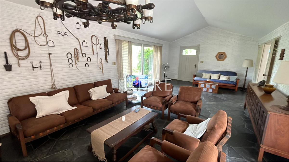 Casa ID.1099 - Se alquila casa en Punta del este 