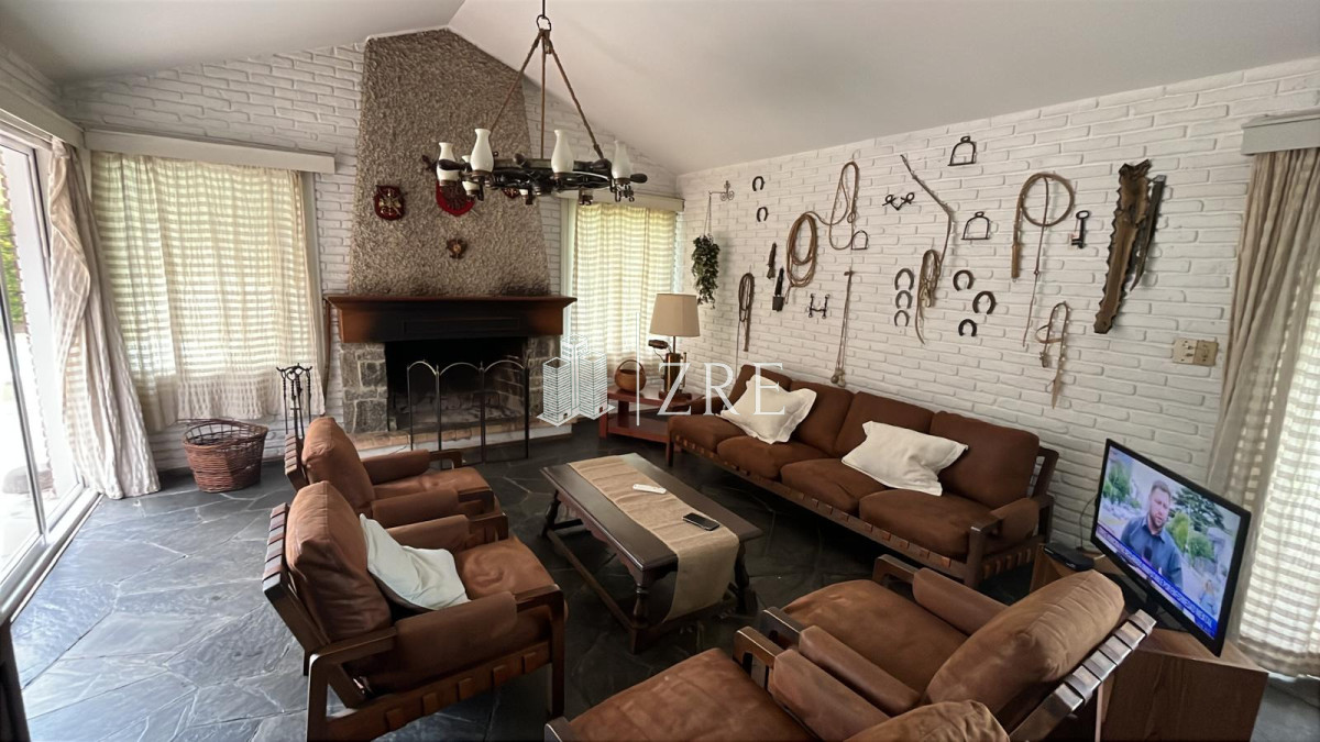 Casa ID.1099 - Se alquila casa en Punta del este 