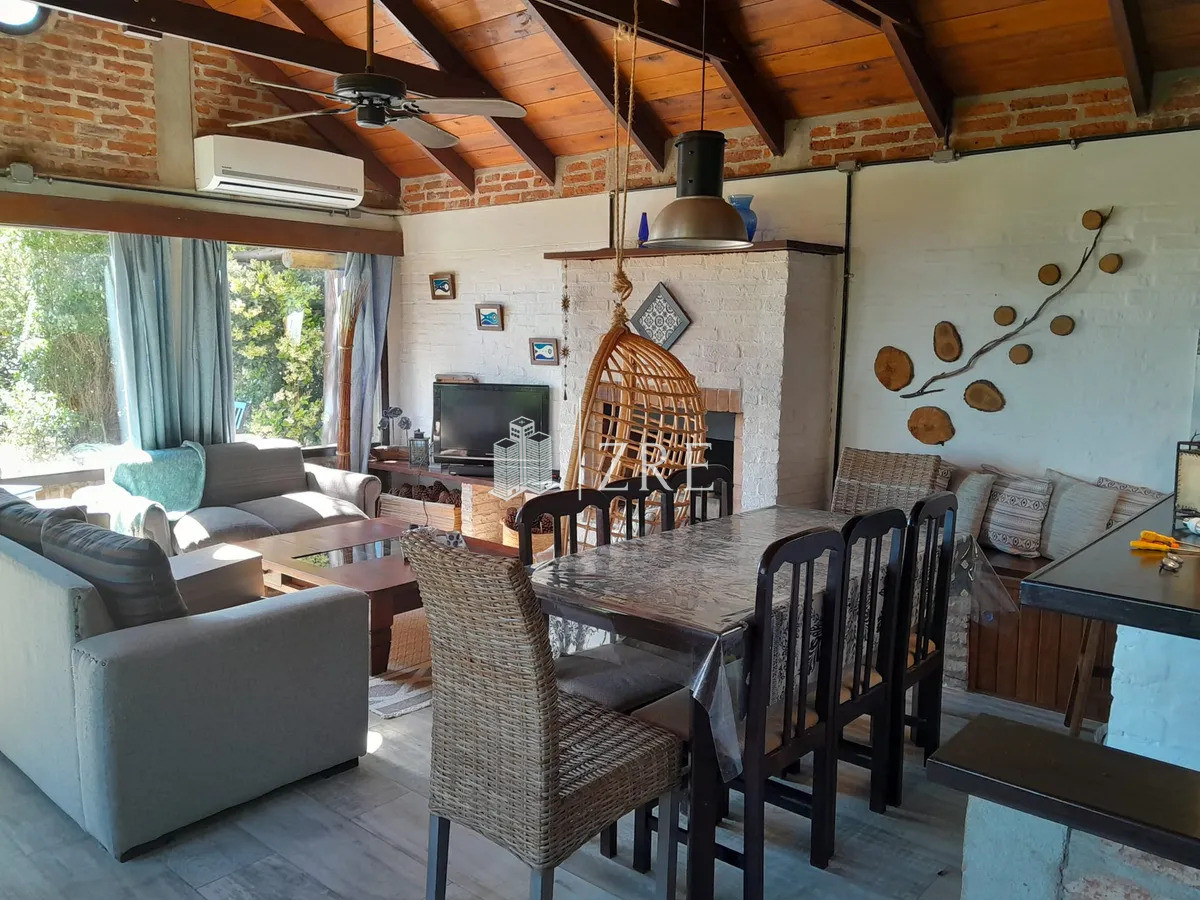 Casa ID.1129 - Se alquila casa en Piriápolis 