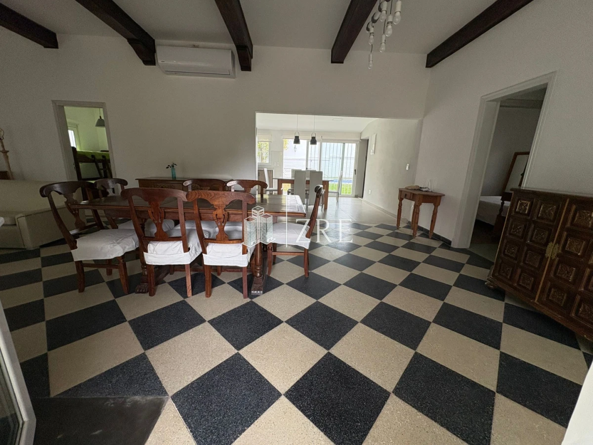 Casa ID.1307 - Alquiler anual casa de 3 dormitorios en Mansa, Punta del Este