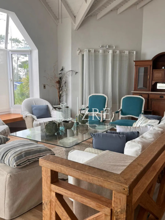 Casa ID.1154 - Casa frente al mar en parada 43