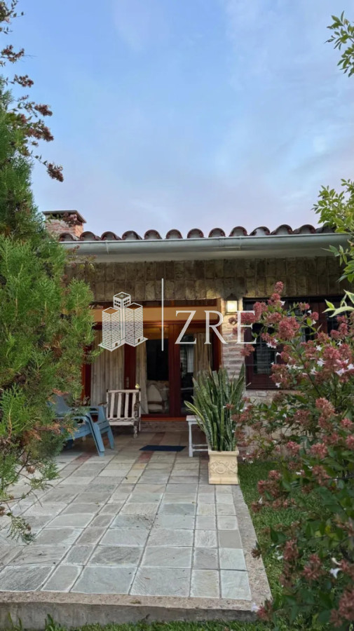 Casa ID.1156 - Casa en punta del este pinares 