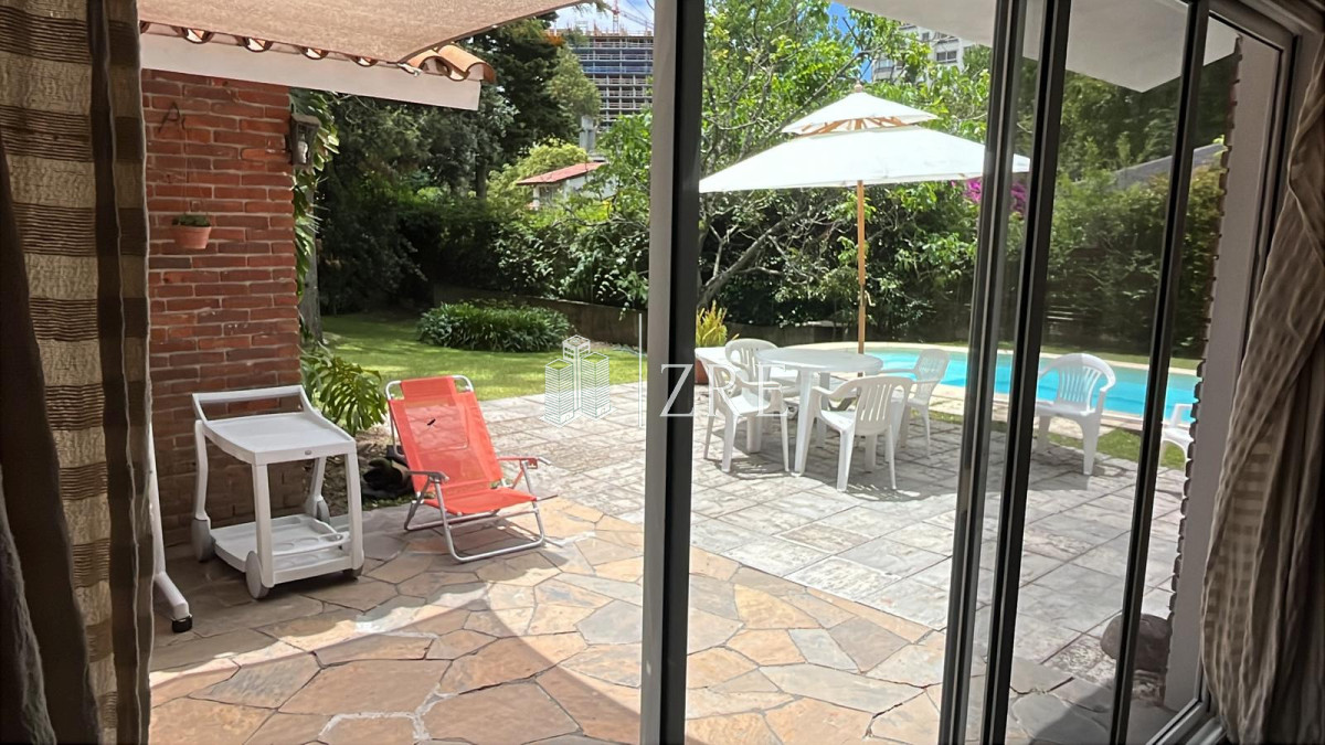 Casa ID.1099 - Se alquila casa en Punta del este 