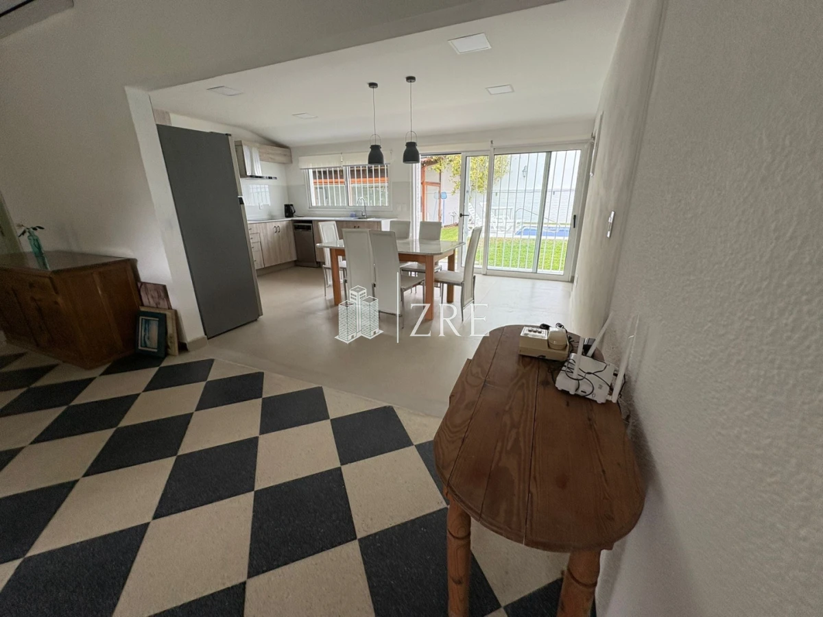 Casa ID.1307 - Alquiler anual casa de 3 dormitorios en Mansa, Punta del Este