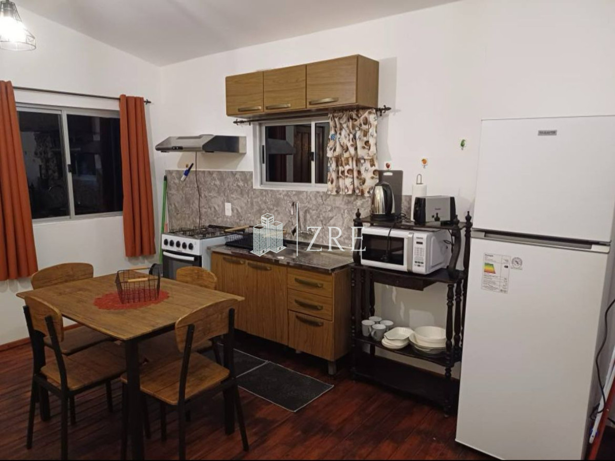 Casa ID.1083 - Se alquila casa con piscina en Piriápolis 