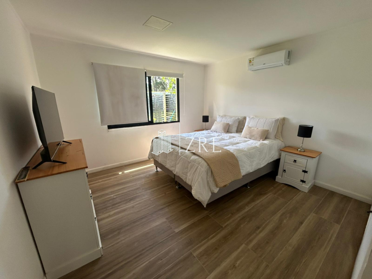 Casa ID.1141 - casa en barrio burnett 