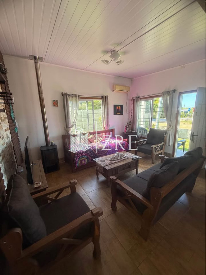 Casa ID.1132 - Se alquila casa en Las Flores 