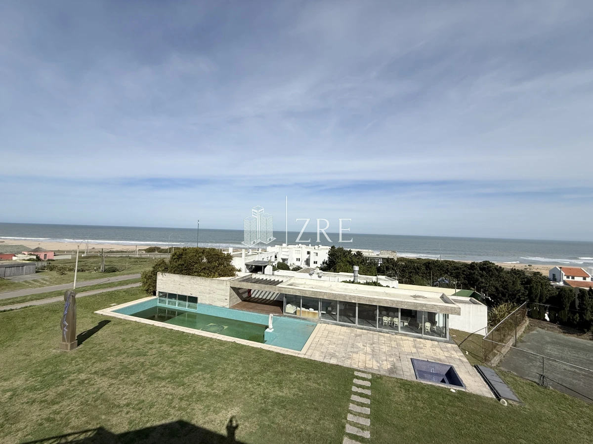 Casa ID.993 - Venta importante casa en la barra