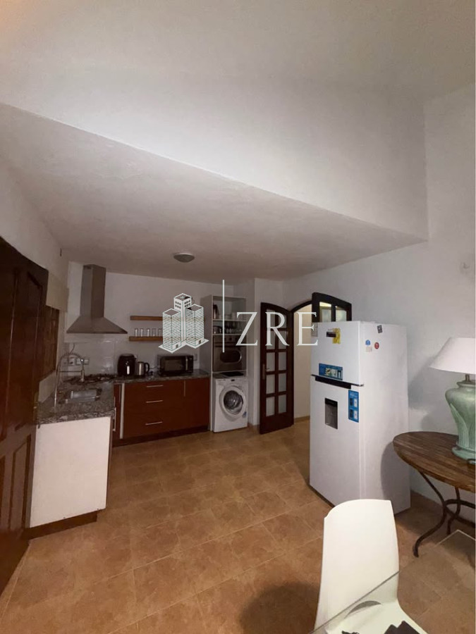 Casa ID.1205 - Casa en parada 18